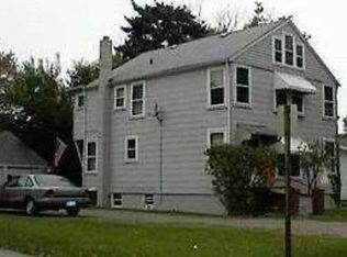 270 Elberta Dr, Vermilion, OH 44089