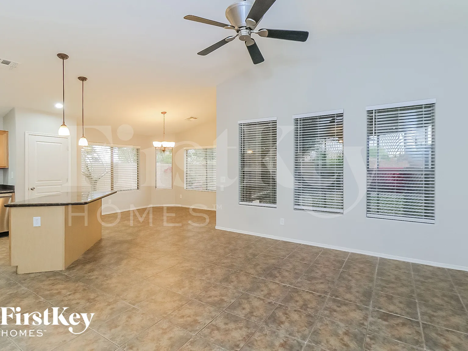 3 bed, 2.0 bath, 1528 sqft, $1,950 — Photo 2