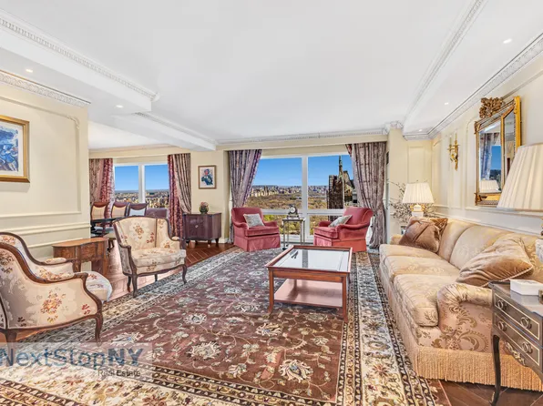 721 5th Avenue 48K image 1 of 12