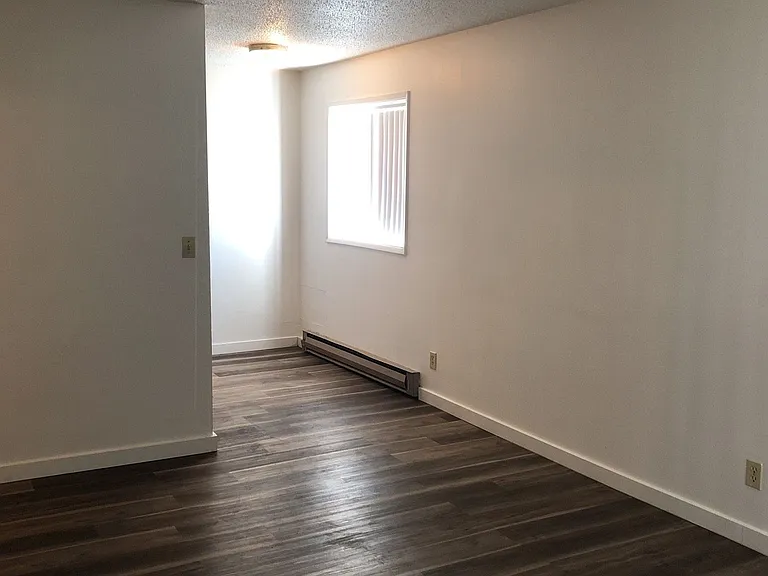 435 NE Kamiaken St — Photo 11