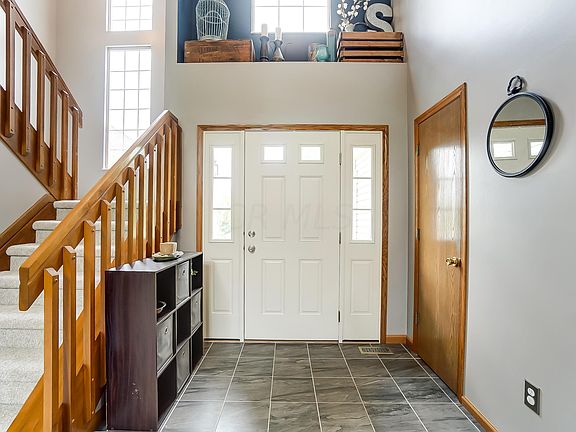 3rd image of 481 Wynridge Dr