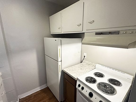 4th image of 2065 W Clifton Ave #2085-31