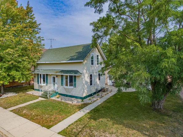 431 Maria Ave, Hamburg, MN 55339