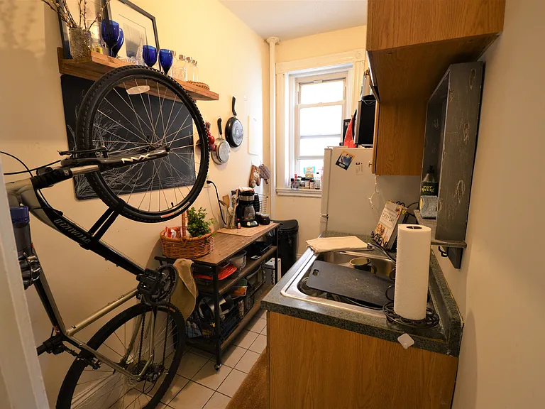 24 Peterborough St #1 — Photo 6