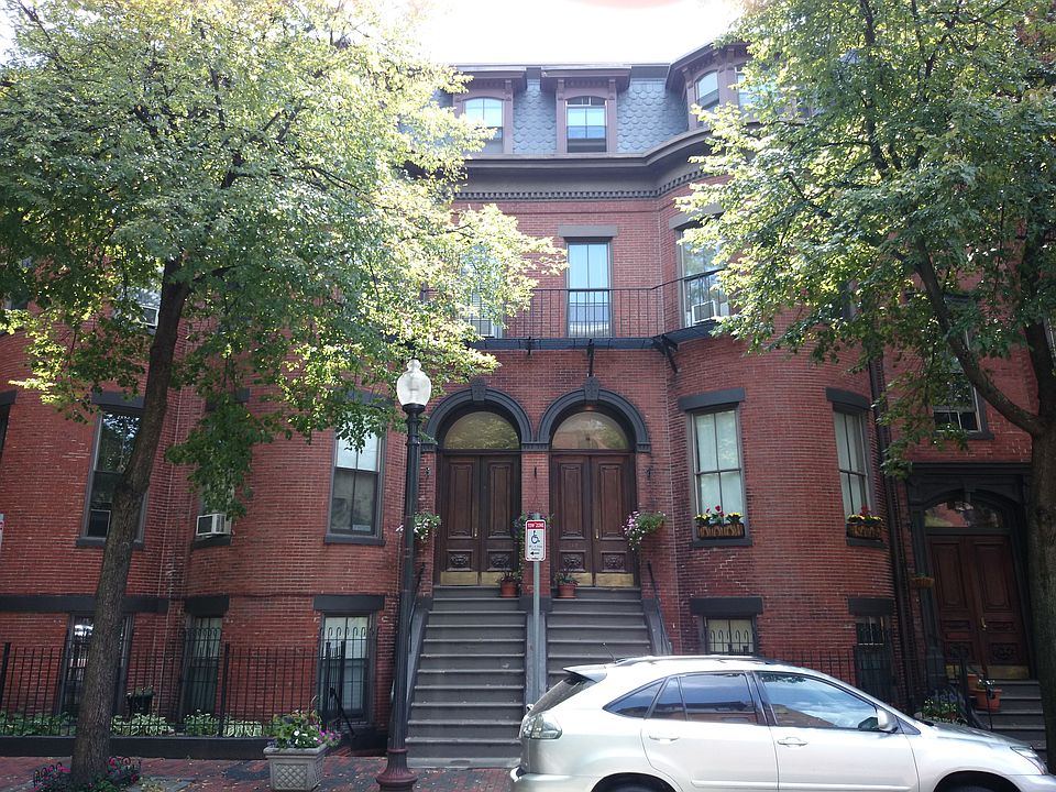 2nd image of 130 Chandler St