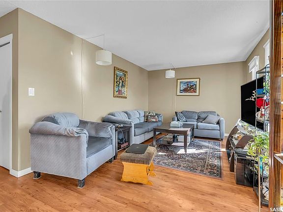 4th image of 312 7th Ave W
