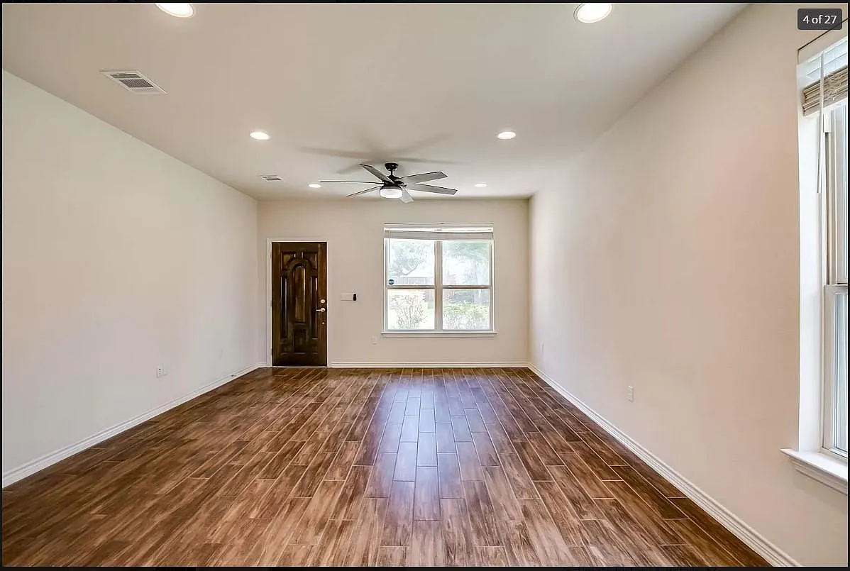 Building Photo - 14215 McCoy Loop #67