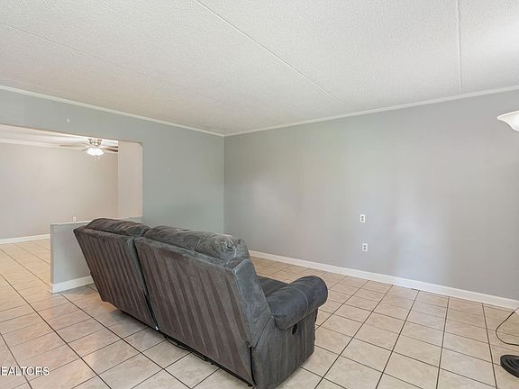 4th image of 2755 Jersey Ave APT A403
