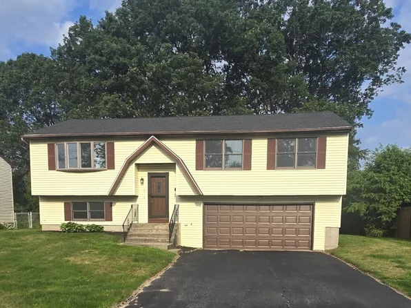 19 Woodmere Road, Waterbury, CT 06705