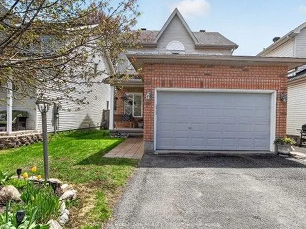 48 Avonmore Cres, Ottawa, ON K2G 6J7