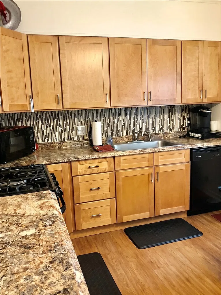 2 bed, 1.0 bath, 1000 sqft, $1,500 — Photo 4