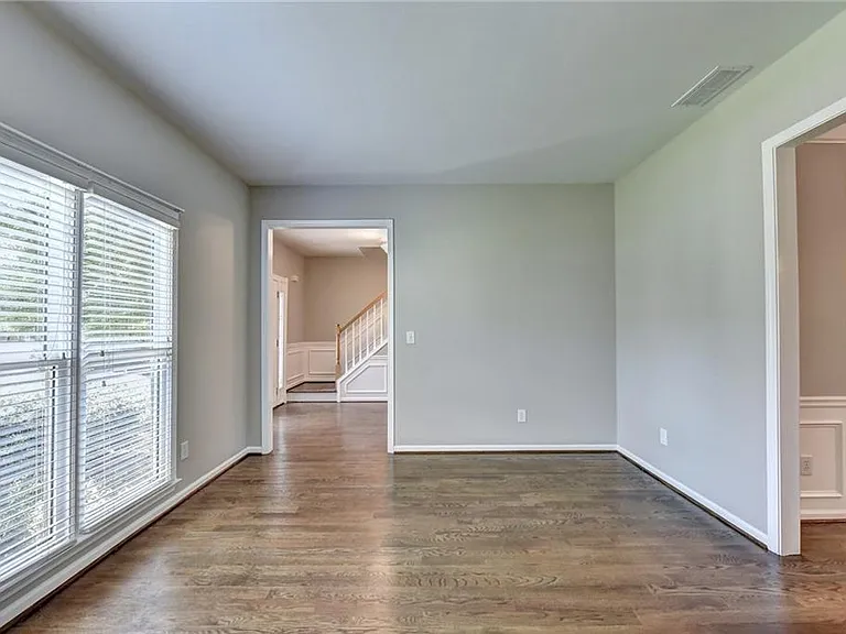 7470 Brookwood Way — Photo 10