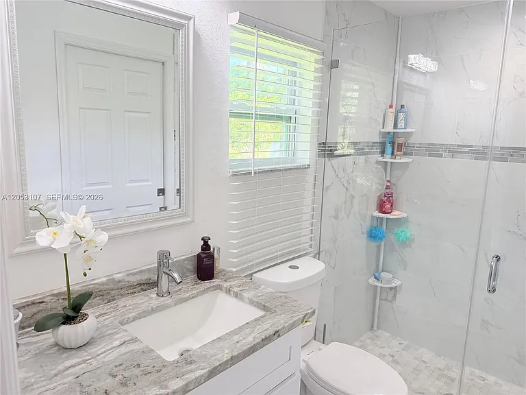 700 Connecticut Ln — Photo 37