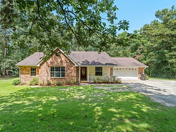 3rd image of 11 Moss Ln