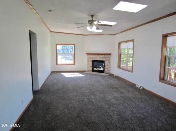 366 Seneca Dr, Montpelier, OH 43543