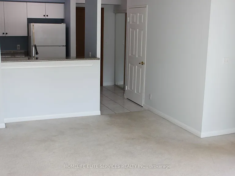 11 Lee Centre Dr #1615 — Photo 5