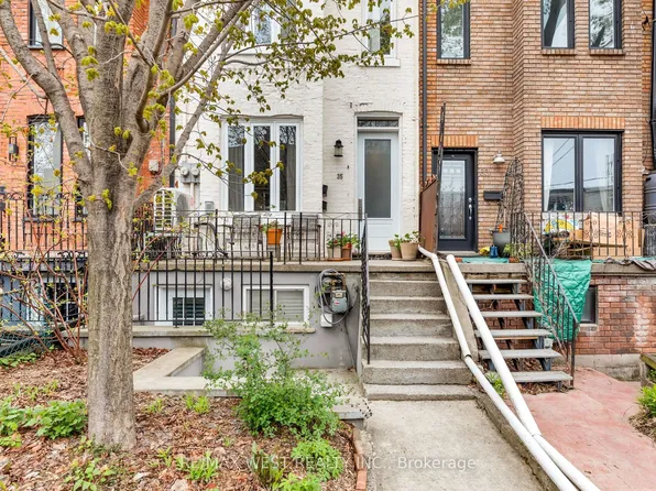 35 Saint Clarens Ave, Toronto, ON M6K 2S4