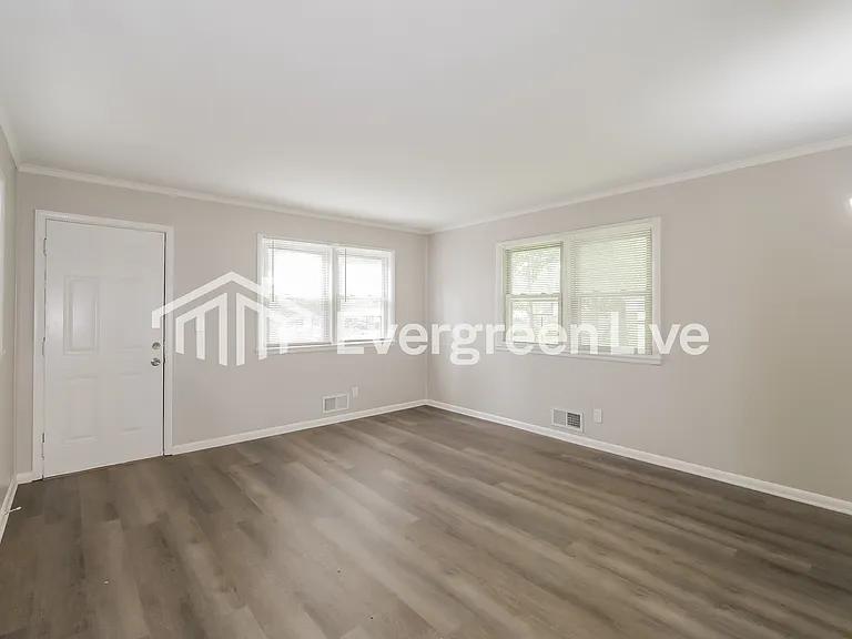 4416 Moats Ave E — Photo 8