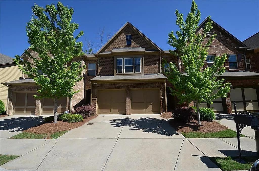 3 bed, 2.5 bath, 1748 sqft, $2,600 — Photo 1