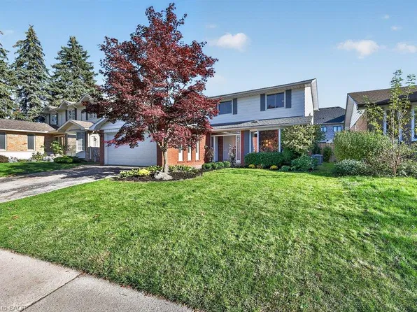 3188 Woodward Ave, Burlington, ON L7N 3G6