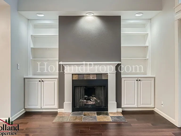 10250 NW Village Heights Dr — Photo 7