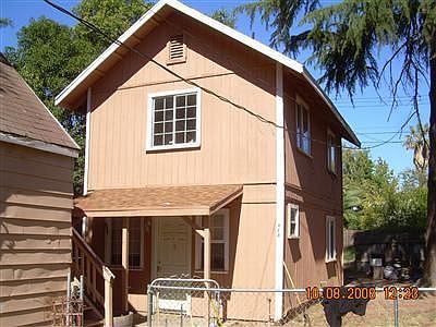 2nd image of 269 Redwood Ave