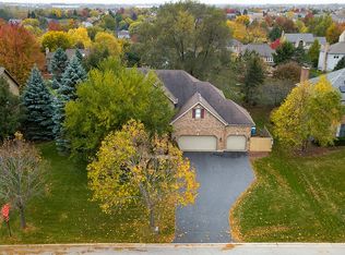 3511 Bunker Hill Dr, Algonquin, IL