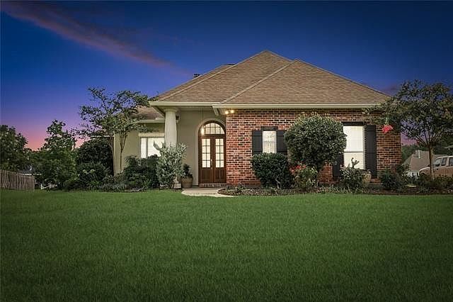 1st image of 1100 Forest Ridge Loop