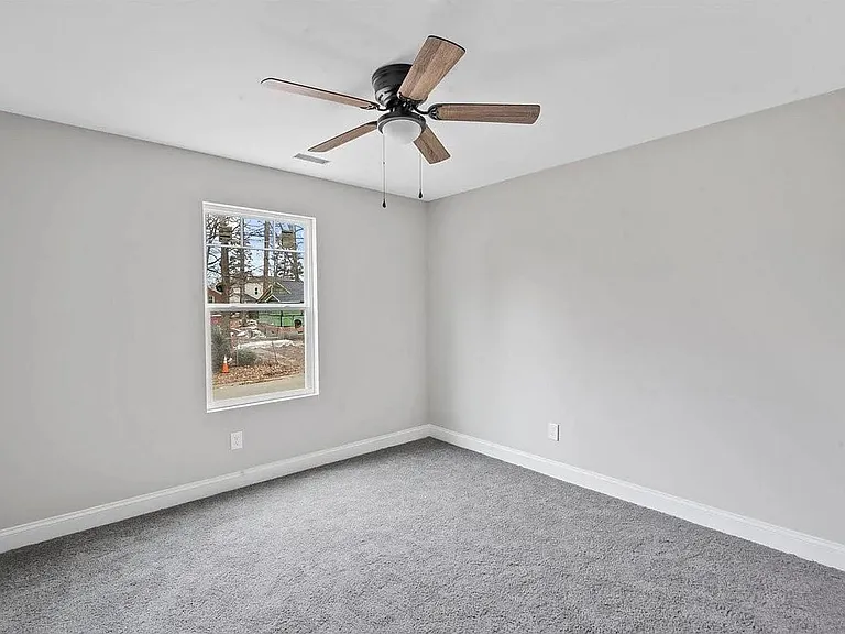 2628 Kenhill Dr — Photo 18