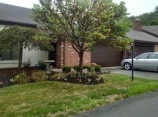 105 Queens Way, Canonsburg, PA