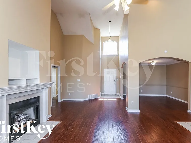 9920 Calderdale Dr — Photo 3