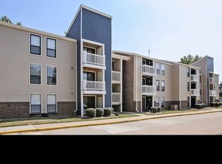 13648 Riverway Dr APT G, Chesterfield, MO 63017