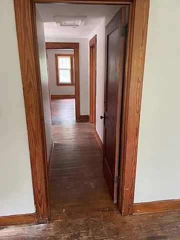 127 Allen St — Photo 14