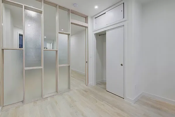 Rented by Brighton Management | media 5