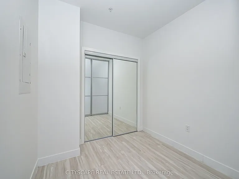 408 Dundas St S #212 — Photo 29