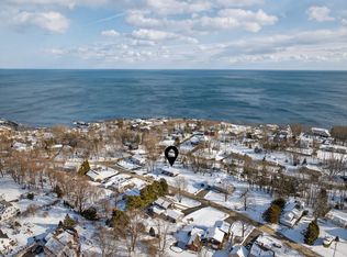 7 Wabun Rd, Cape Elizabeth, ME 04107