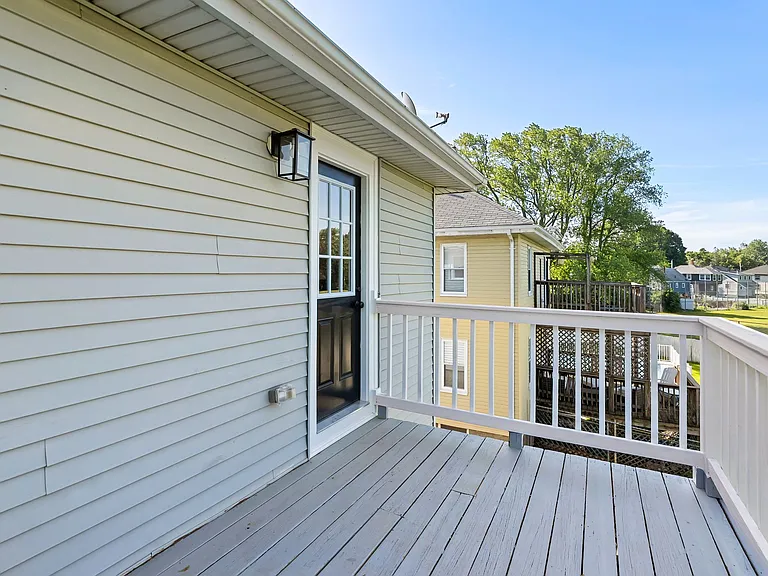 83 Franklin Ave #83 — Photo 19
