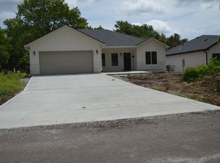 1903 S Osage Ave, Sedalia, MO 65301