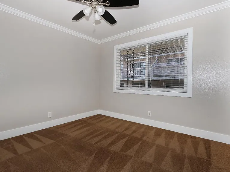 316 N Moore Ave #E — Photo 12