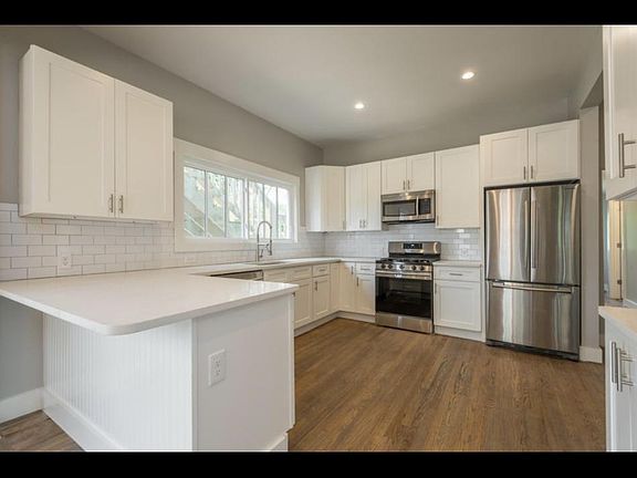 5th image of 2041 E 5th Ave