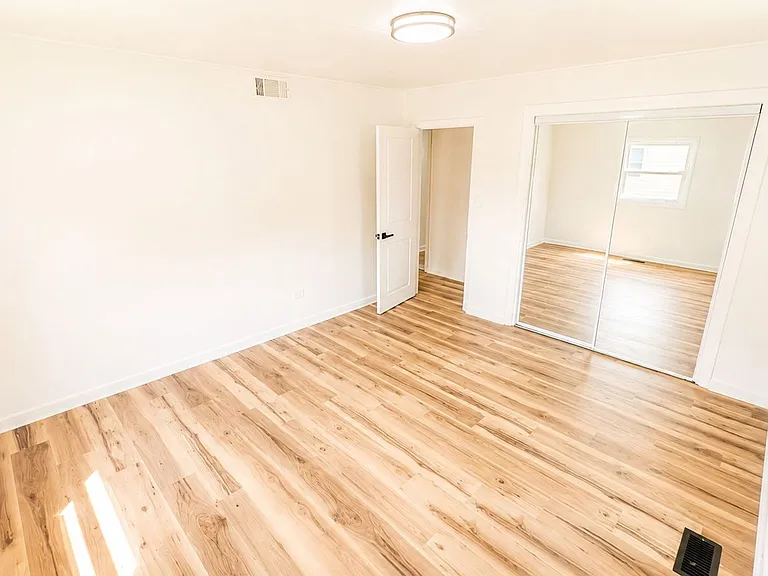 2088 Arcadia Ave — Photo 10