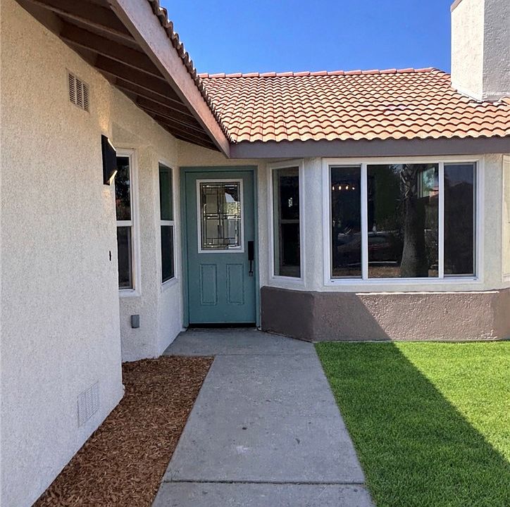 1st image of 14958 Granada Ave