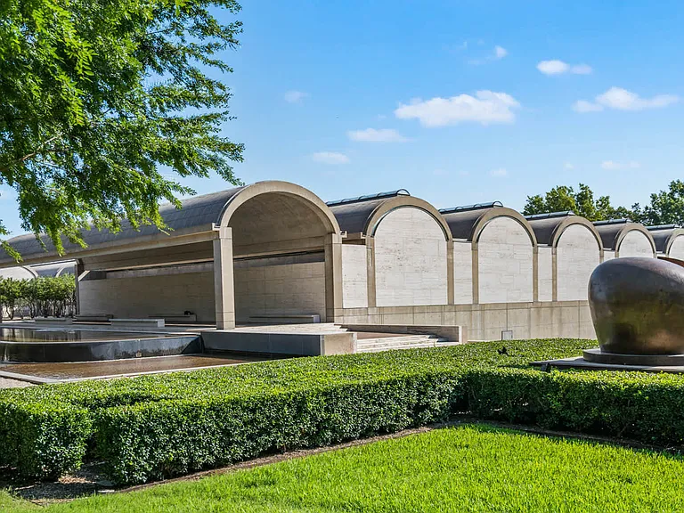 Botanic Garden Center and Conservatory