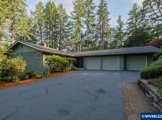2810 NW Royal Oaks Dr, Corvallis, OR 97330