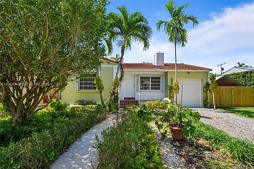 2460 SW 24th St Photo 1