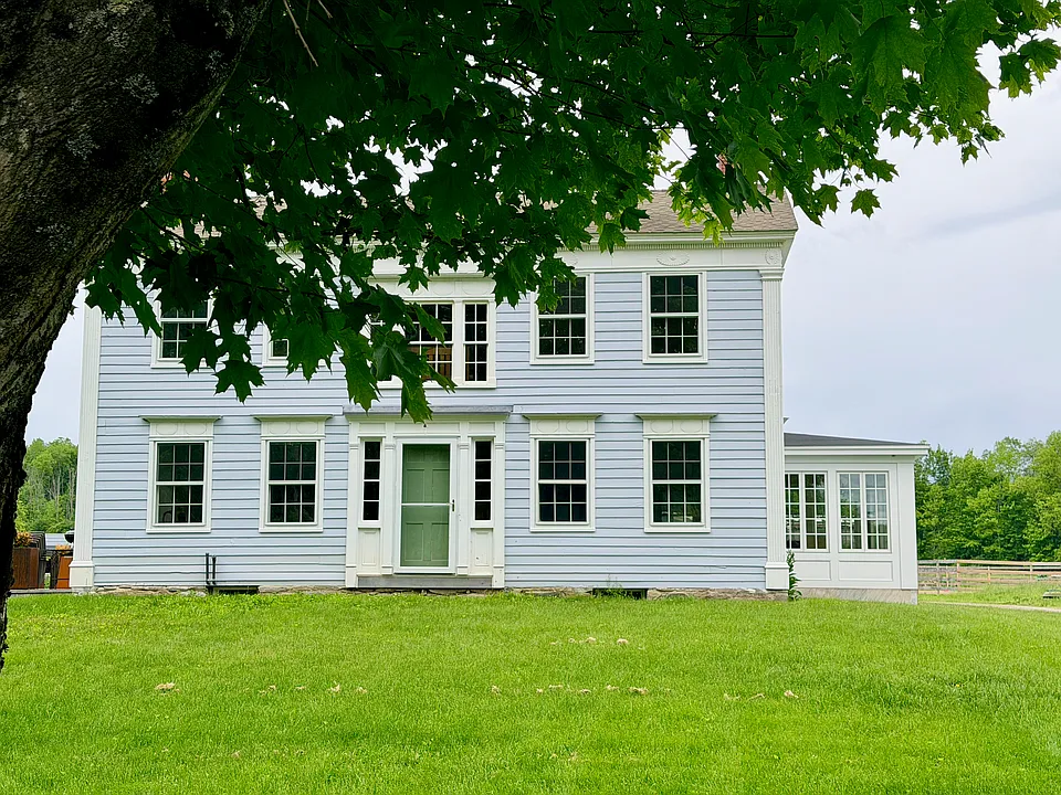 71 N Valley Rd
