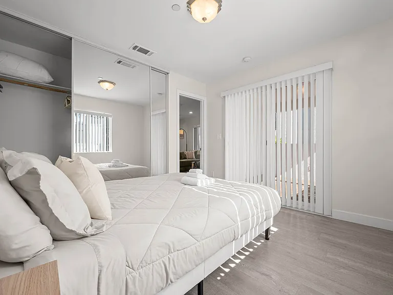 2239 N Niagara St #103 — Photo 5