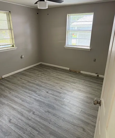 104 S Lawn St #C — Photo 6