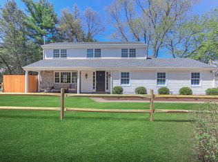 17 Tory Rd, Riverside, CT 06878
