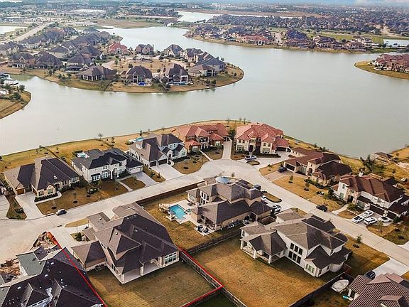 3rd image of 18206 Sandy Beach Ct